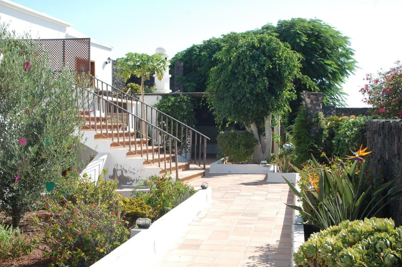 Villa Jupe Tias Exterior photo