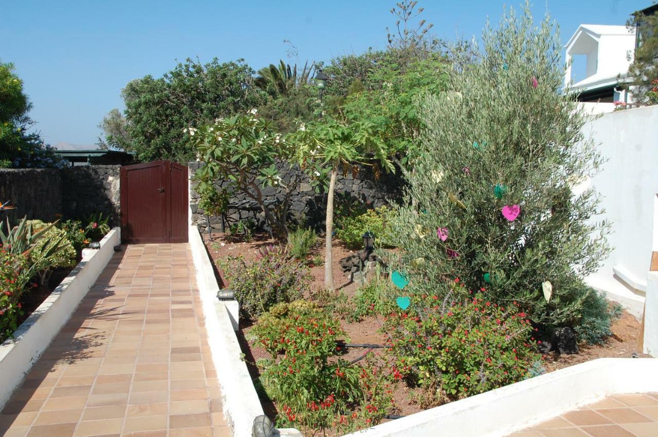 Villa Jupe Tias Exterior photo